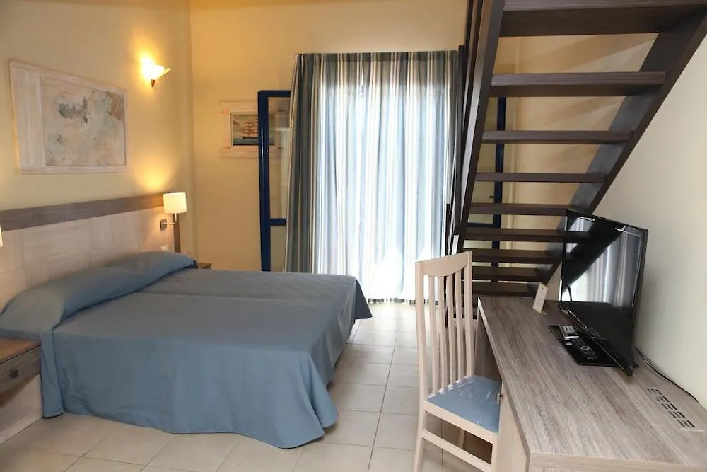 Hotel Villa Giulia Porto Azzurro 3*,