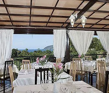 Hotel Villa Giulia Porto Azzurro 3*,